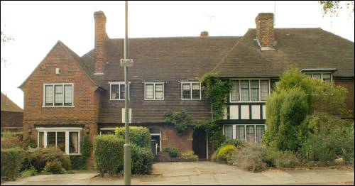 11-13 Blandford Close